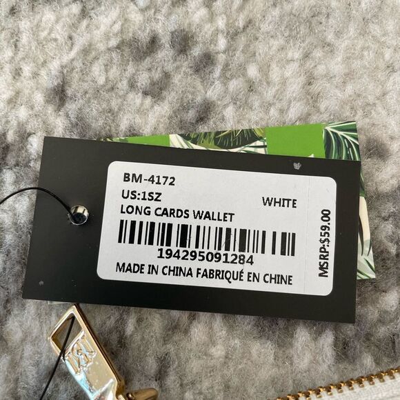 Badgley Mischka white slim quilted vegan long cards wallet NWT - Picture 2 of 13